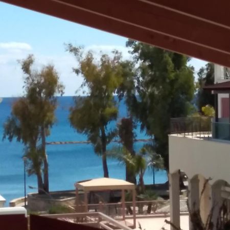 Galatex Beach Studio Apartment Limassol Luaran gambar