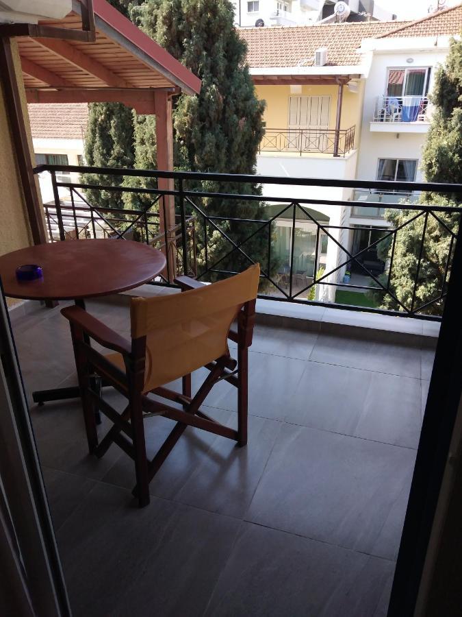 Galatex Beach Studio Apartment Limassol Luaran gambar